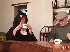 Mẹ, tập luyện bởi xe ...