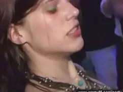 Mau, tóc đỏ Ellana R ...