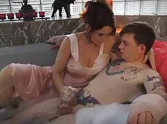 Em bé có nóng thứ ch ...